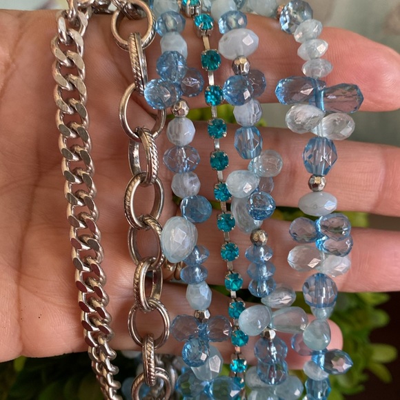 MULTI STRAND BLUE & SILVER-TONE BEADED NECKLACE - FASHION JEWELRY 🌟EUC🌟 - Picture 6 of 10
